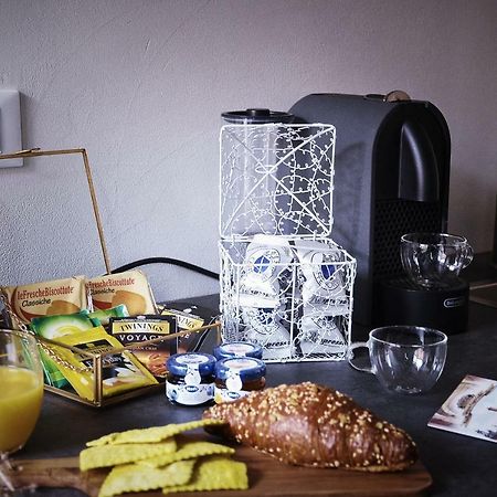 Charming Flat Righi Bologna Apartment Bagian luar foto