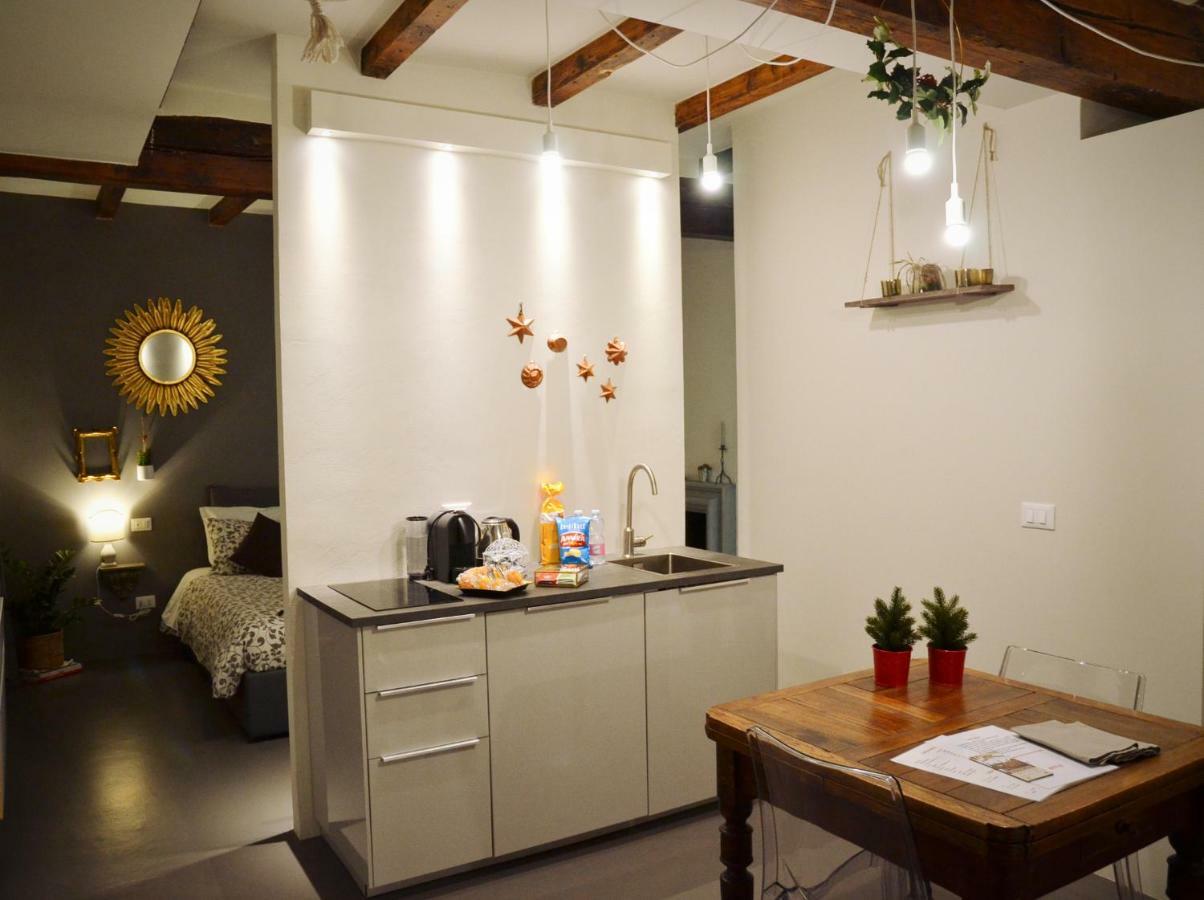 Charming Flat Righi Bologna Apartment Bagian luar foto
