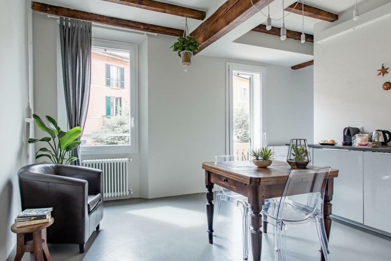 Charming Flat Righi Bologna Apartment Bagian luar foto