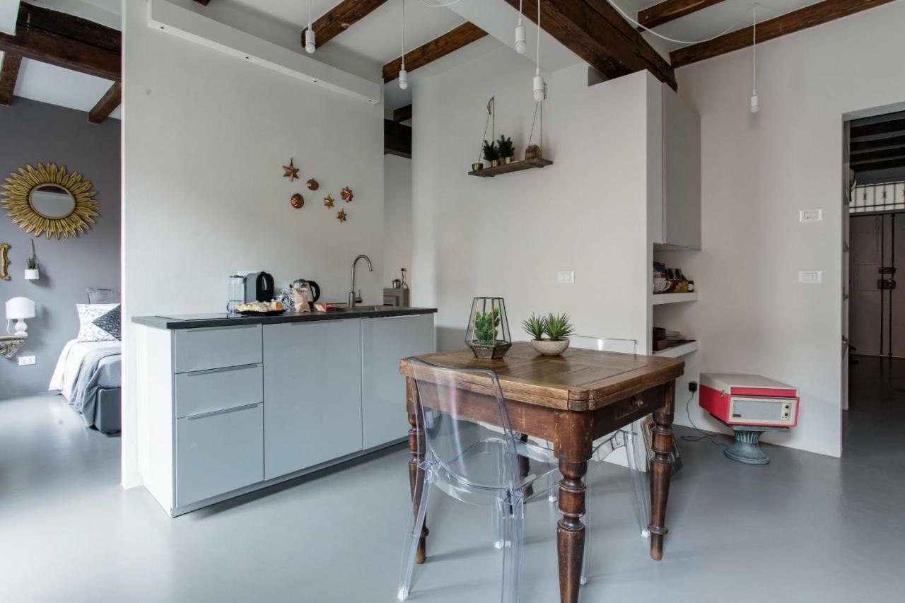 Charming Flat Righi Bologna Apartment Bagian luar foto